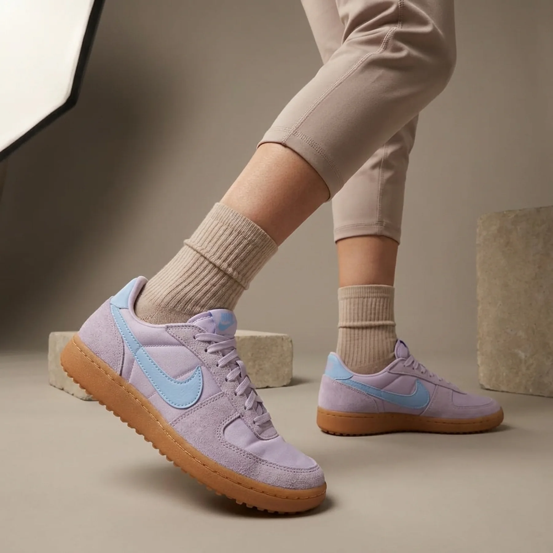 Кросівки жіночі Nike Field General (HJ6000-500)