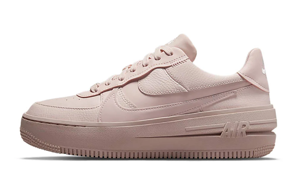 Кросівки жіночі Nike Force 1 Plt (DJ9946-600)