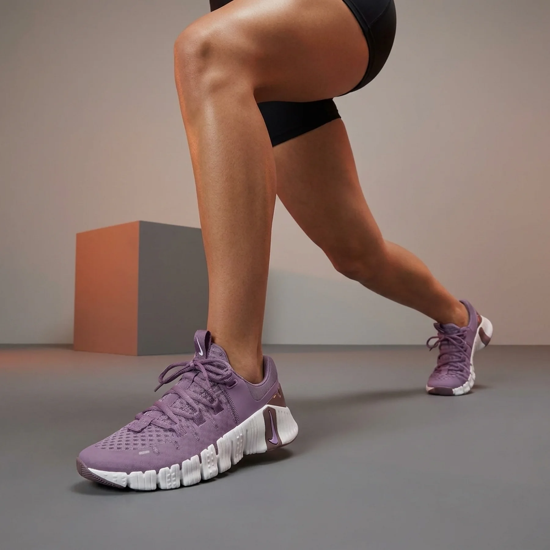 Кросівки жіночі Nike Free Metcon 5 Training Shoes Violet (DV3950-500)