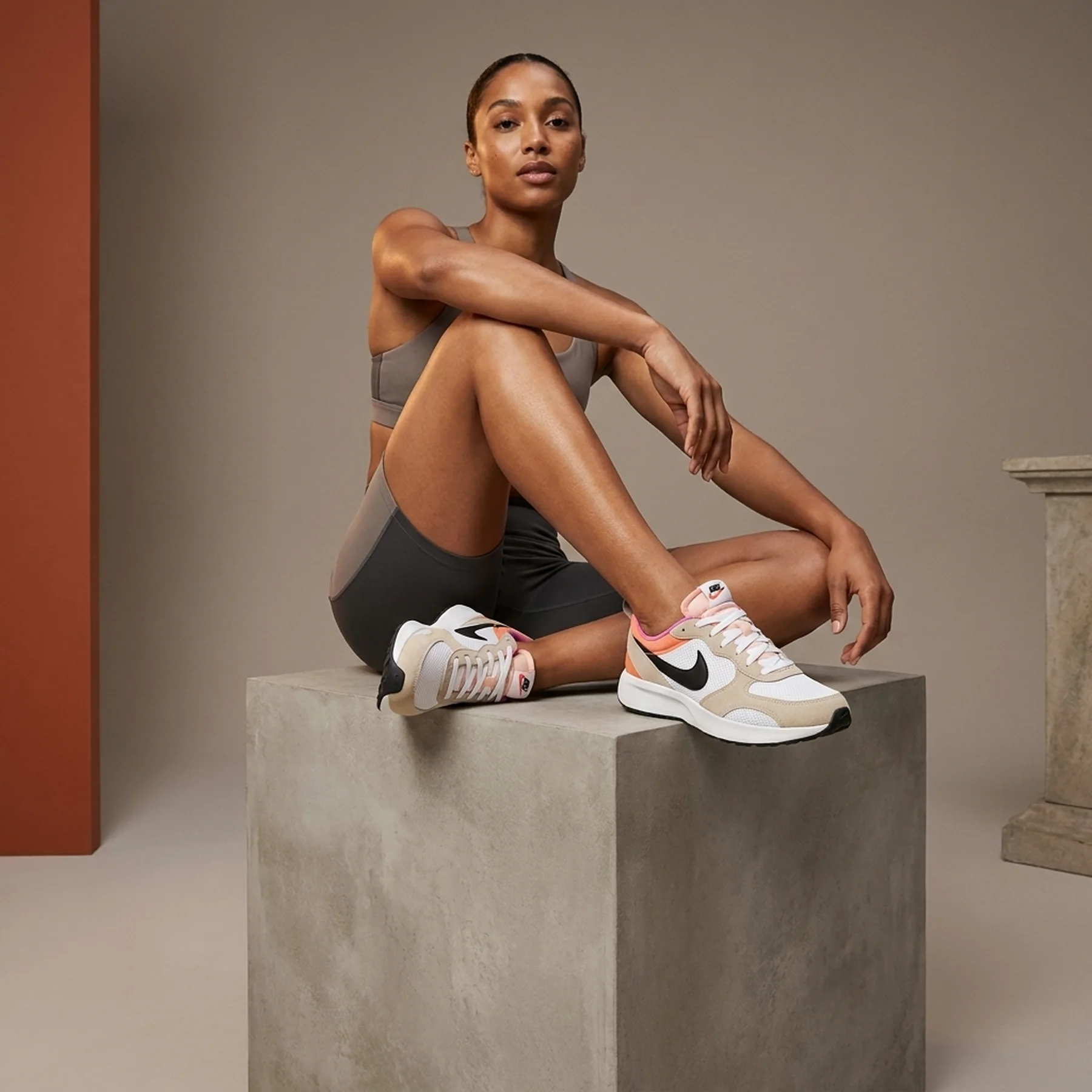 Кросівки жіночі Nike Futura X Jam "Olympic (FZ8966-100)