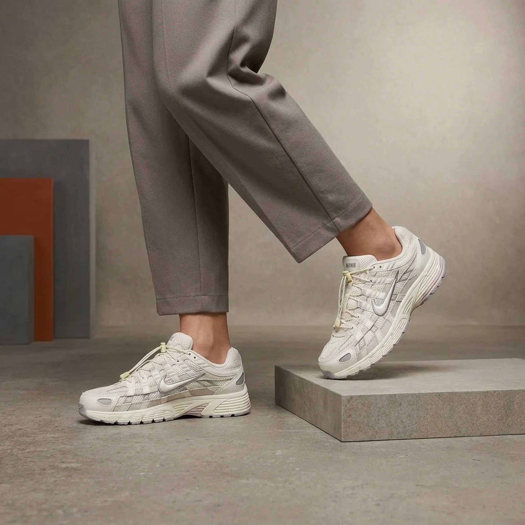 Кросівки жіночі Nike P-6000 Premium "Light Bone" (HJ7284-072)