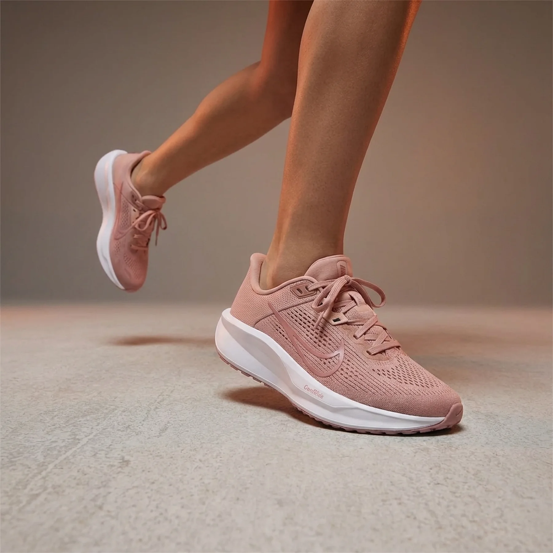 Кросівки жіночі Nike Quest 6 (FD6034-900)