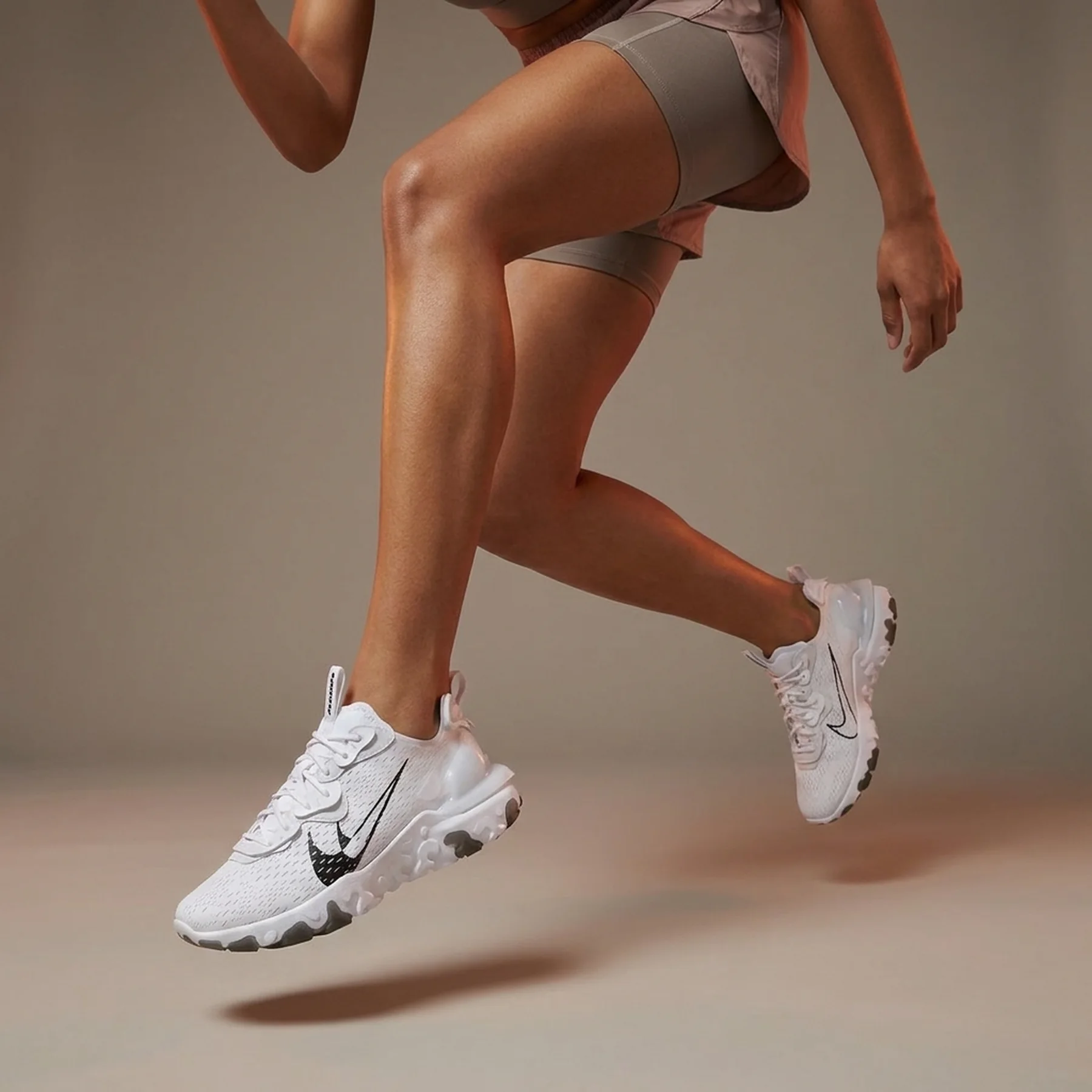 Кросівки жіночі Nike React Vision (DV3453-100)