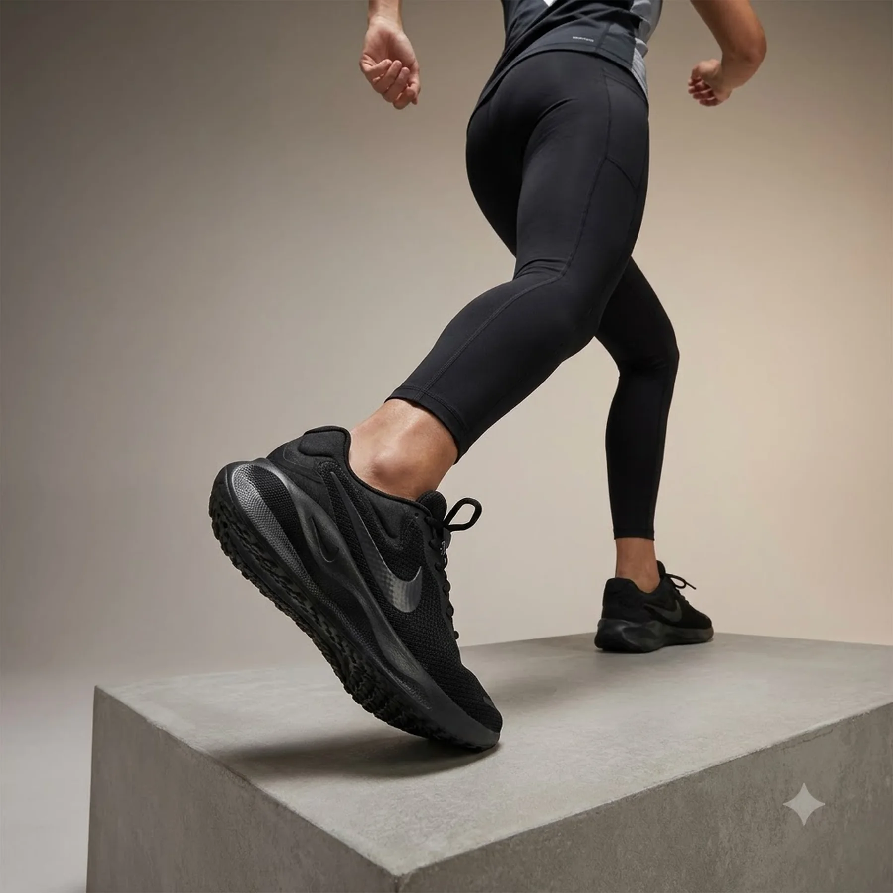 Кросівки жіночі Nike Revolution 7 (FB2208-002)