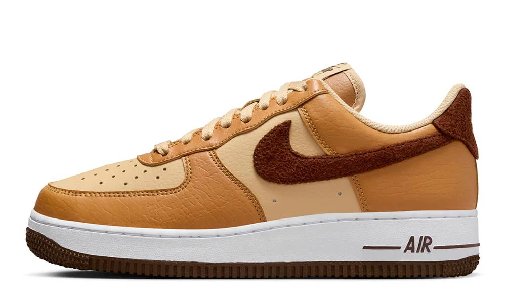 Кросівки жіночі Nike Sportswear Air Force 1 07 (HQ3905-200)