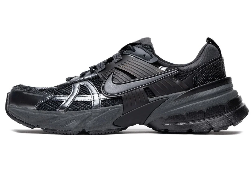 Кросівки жіночі Nike V2K Run 'Black Anthracite'