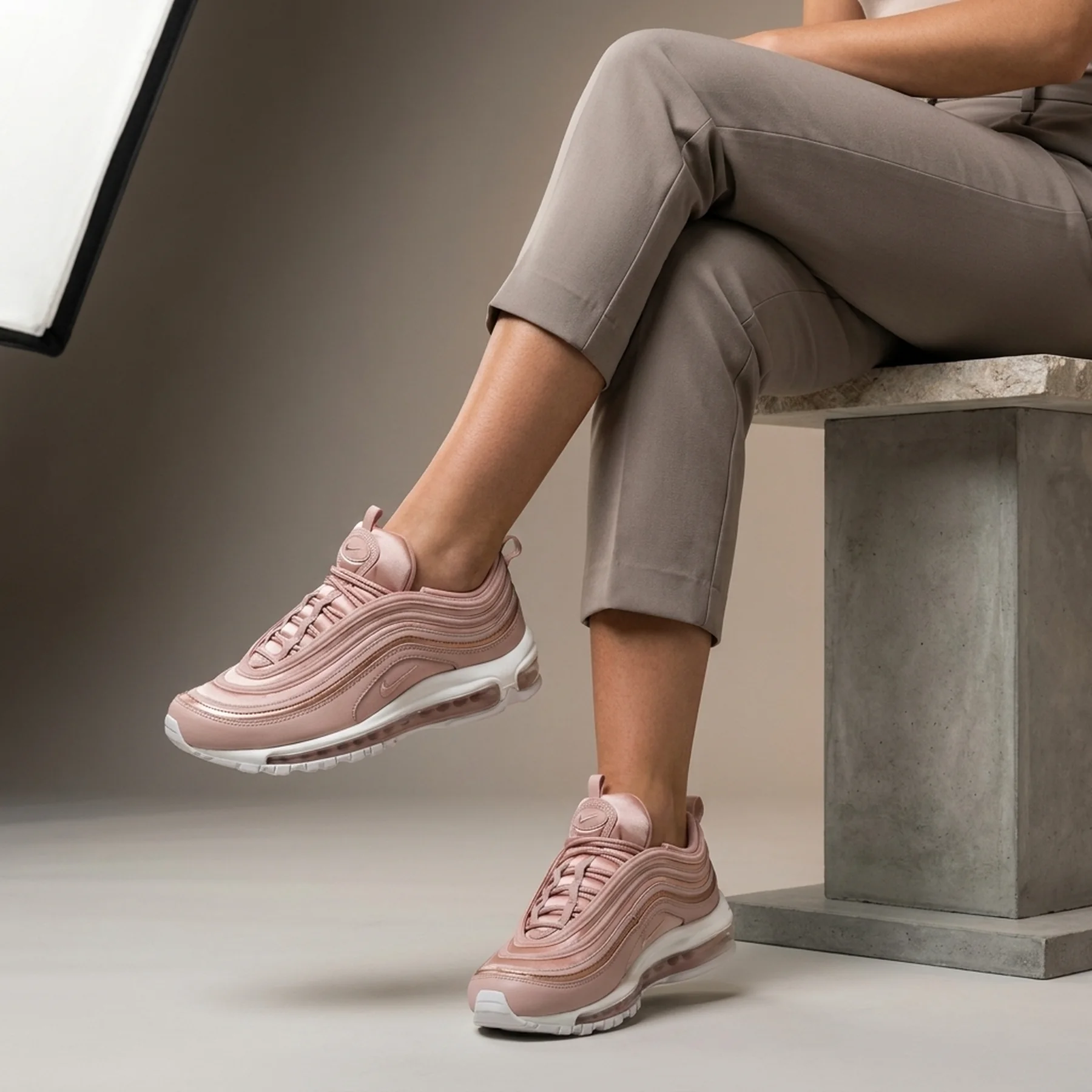 Кросівки жіночі Nike W Air Max 97 Prm (917646-500)