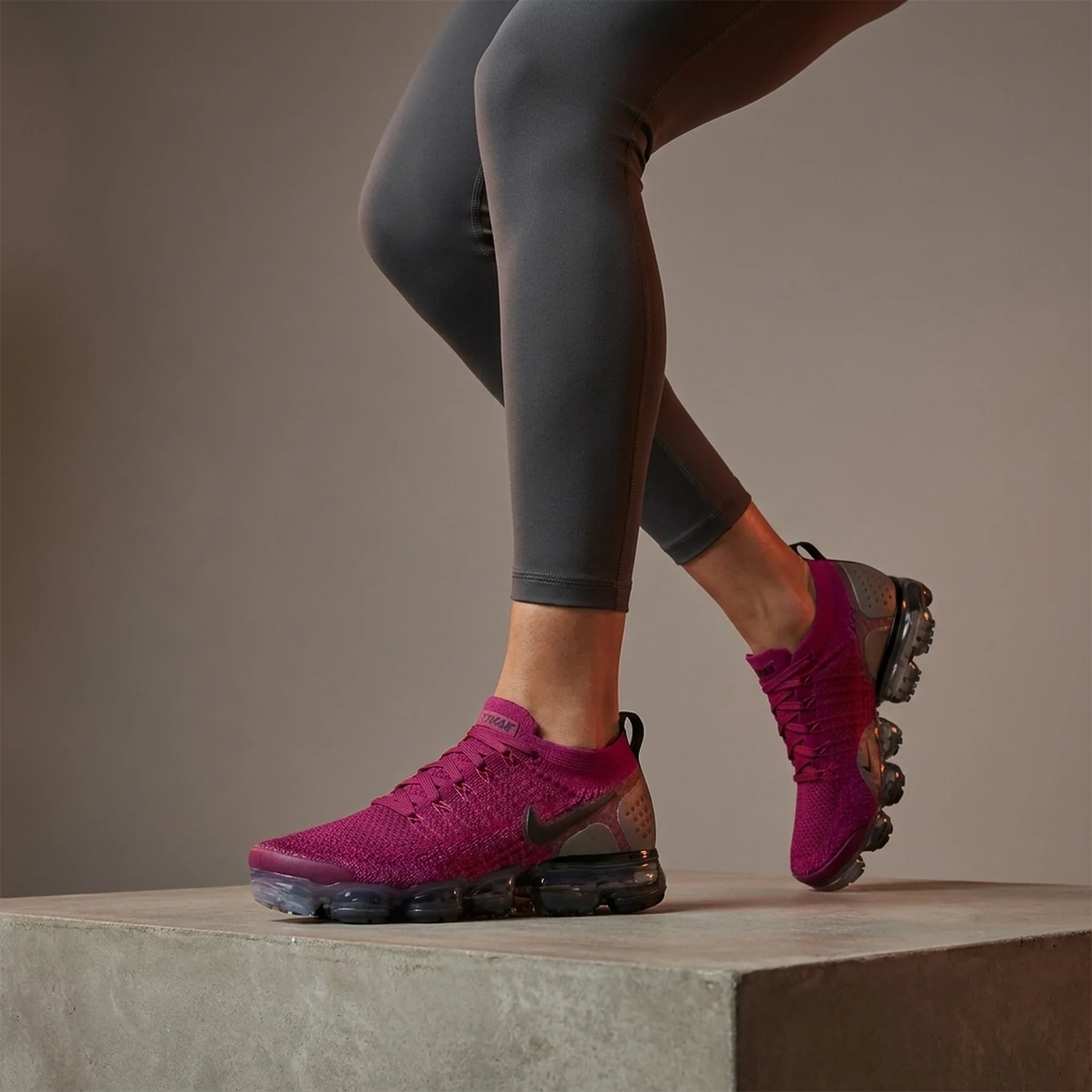 Кросівки жіночі Nike W Air Vapormax Flyknit 2 (942843-603)
