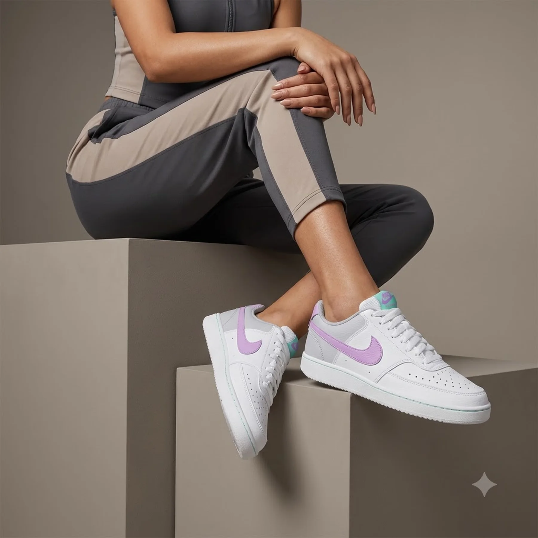Кросівки жіночі Nike W Court Vision Lo (FN7141-100)