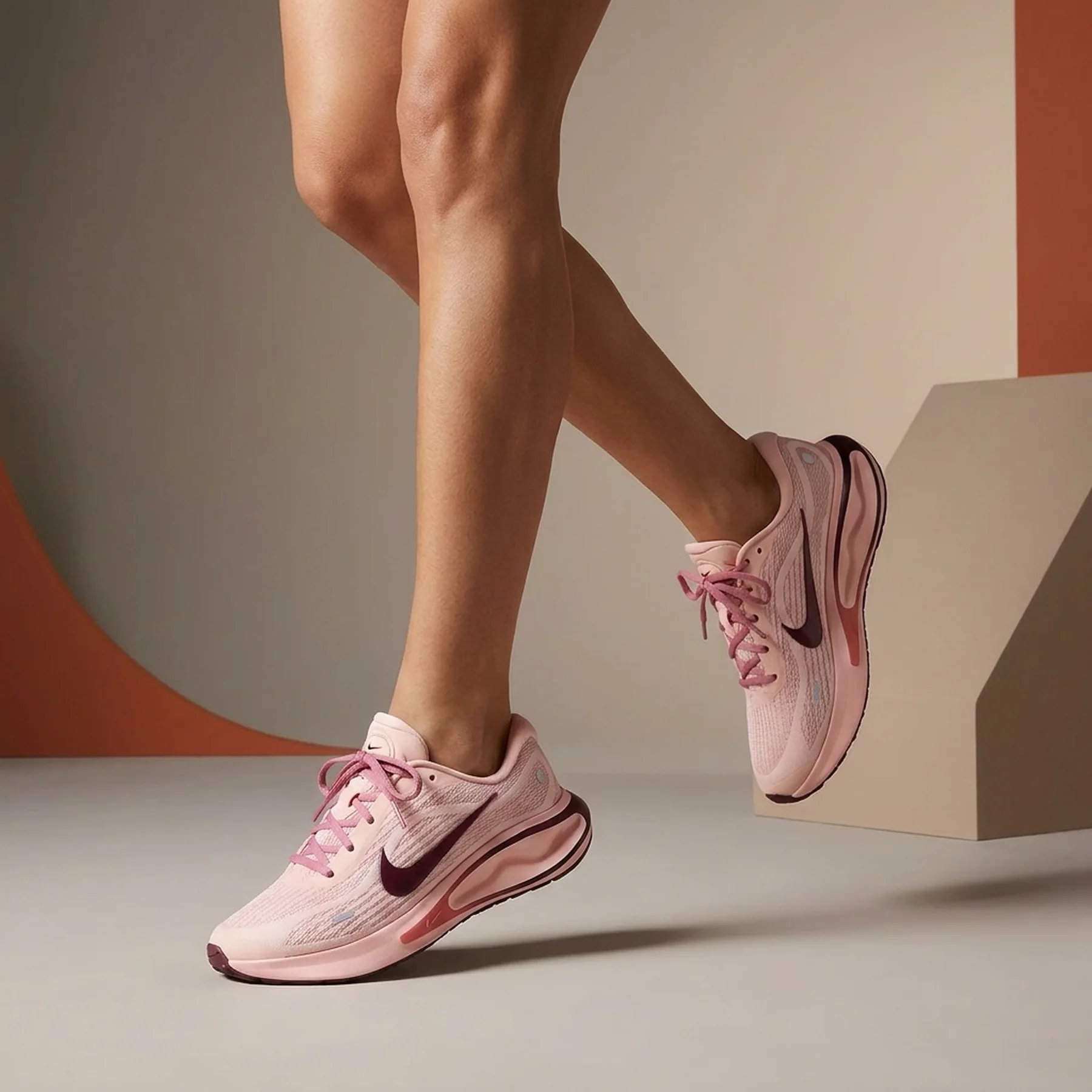 Кросівки жіночі Nike W Journey Run (FJ7765-800)