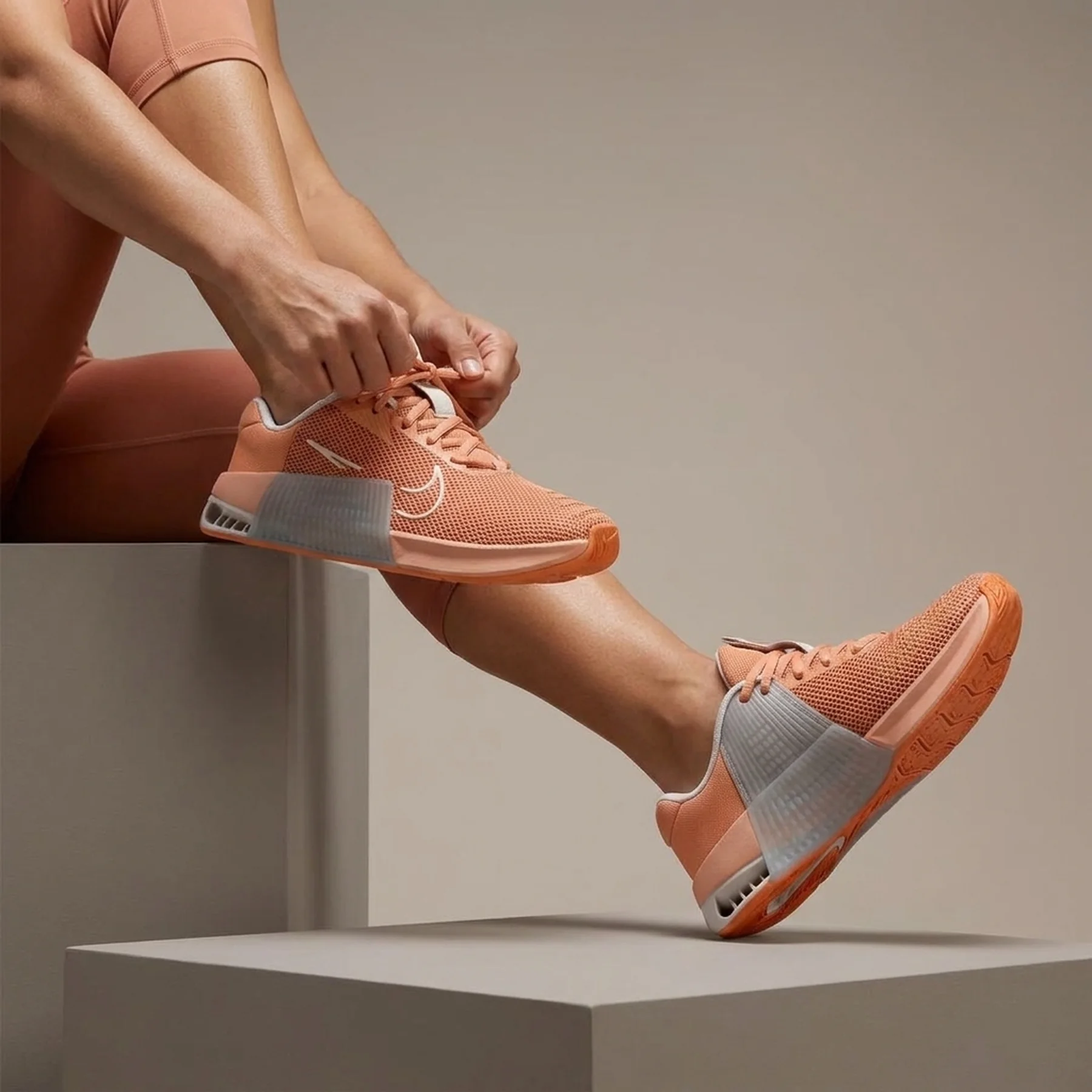 Кросівки жіночі Nike W Metcon 9 (DZ2537-200)