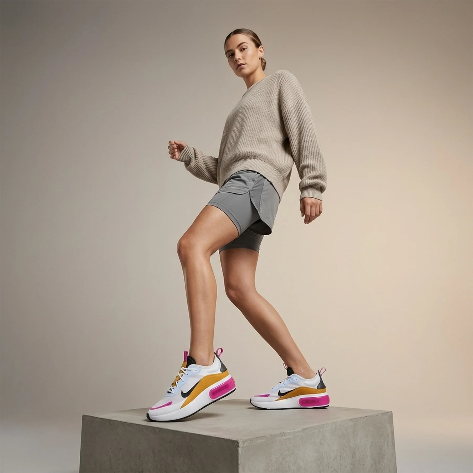 Кросівки жіночі Nike W Nike Air Max Dia (CJ0636-100)