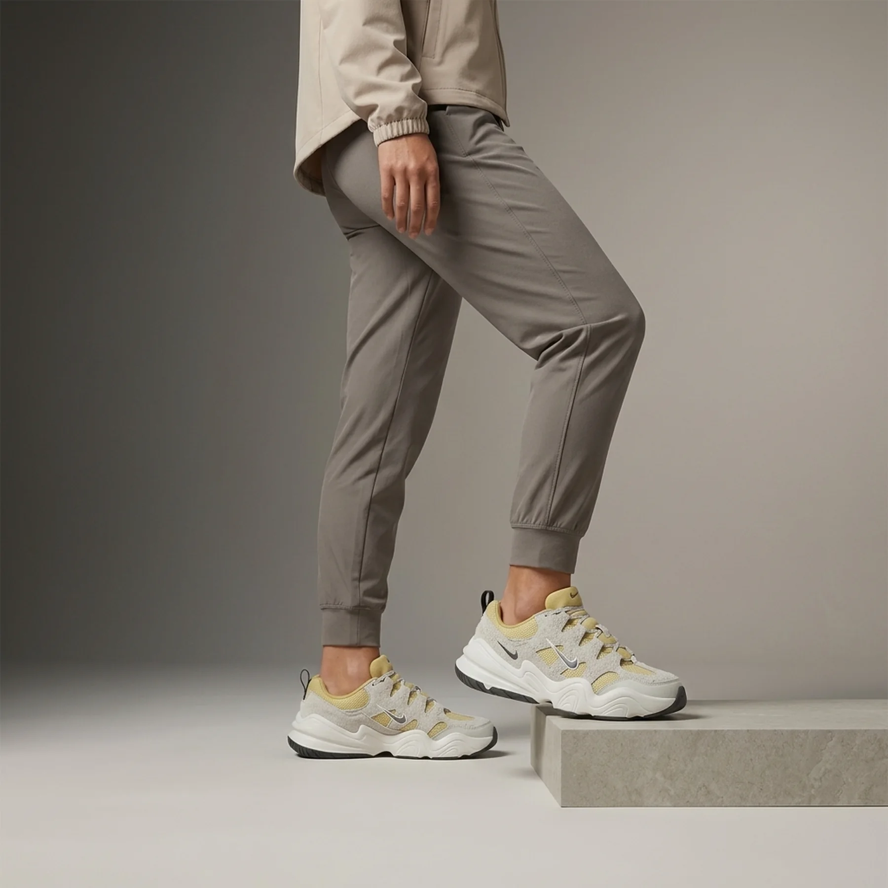 Кросівки жіночі Nike W Tech Hera Grey/Yellow (DR9761-700)