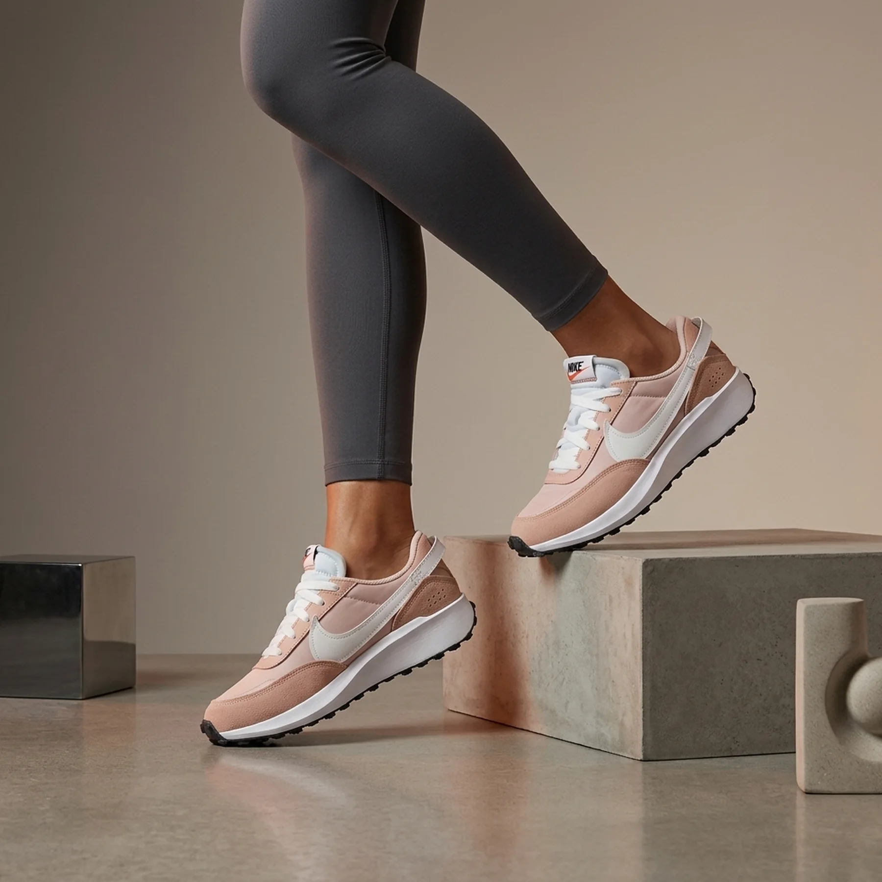 Кросівки жіночі Nike Waffle Debut Pink (DH9523-600)