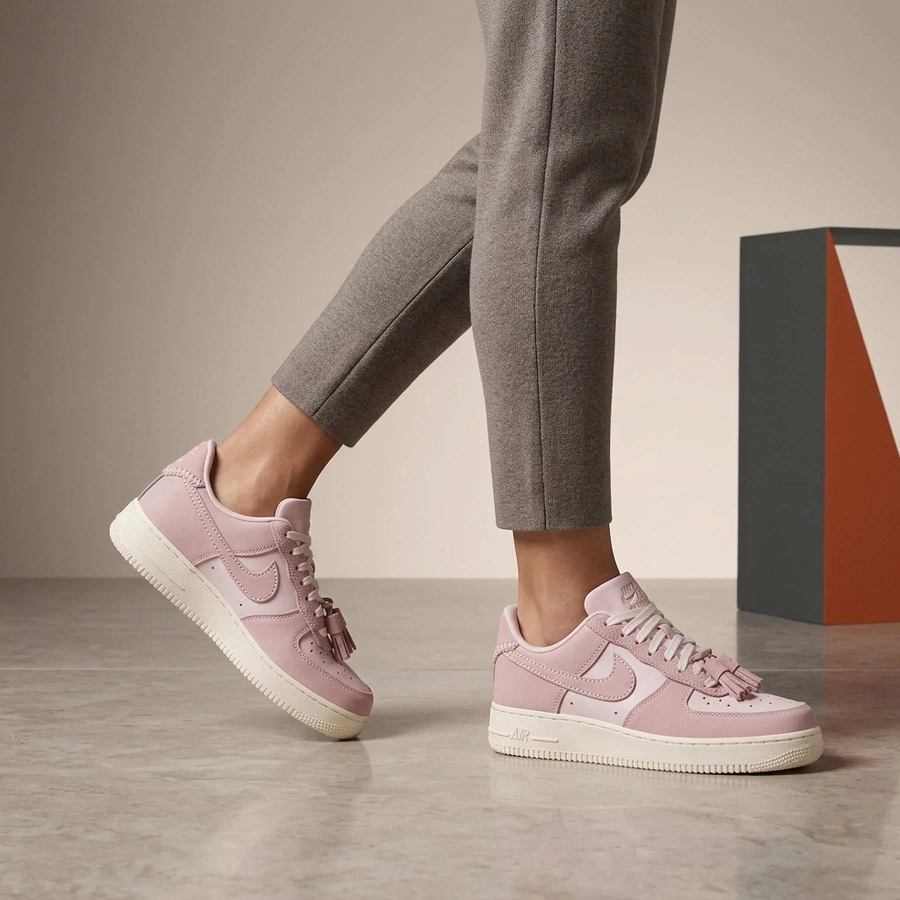 Кросівки жіночі Nike Wmns Air Force 1 Low 'Pink Oxford Tassels'