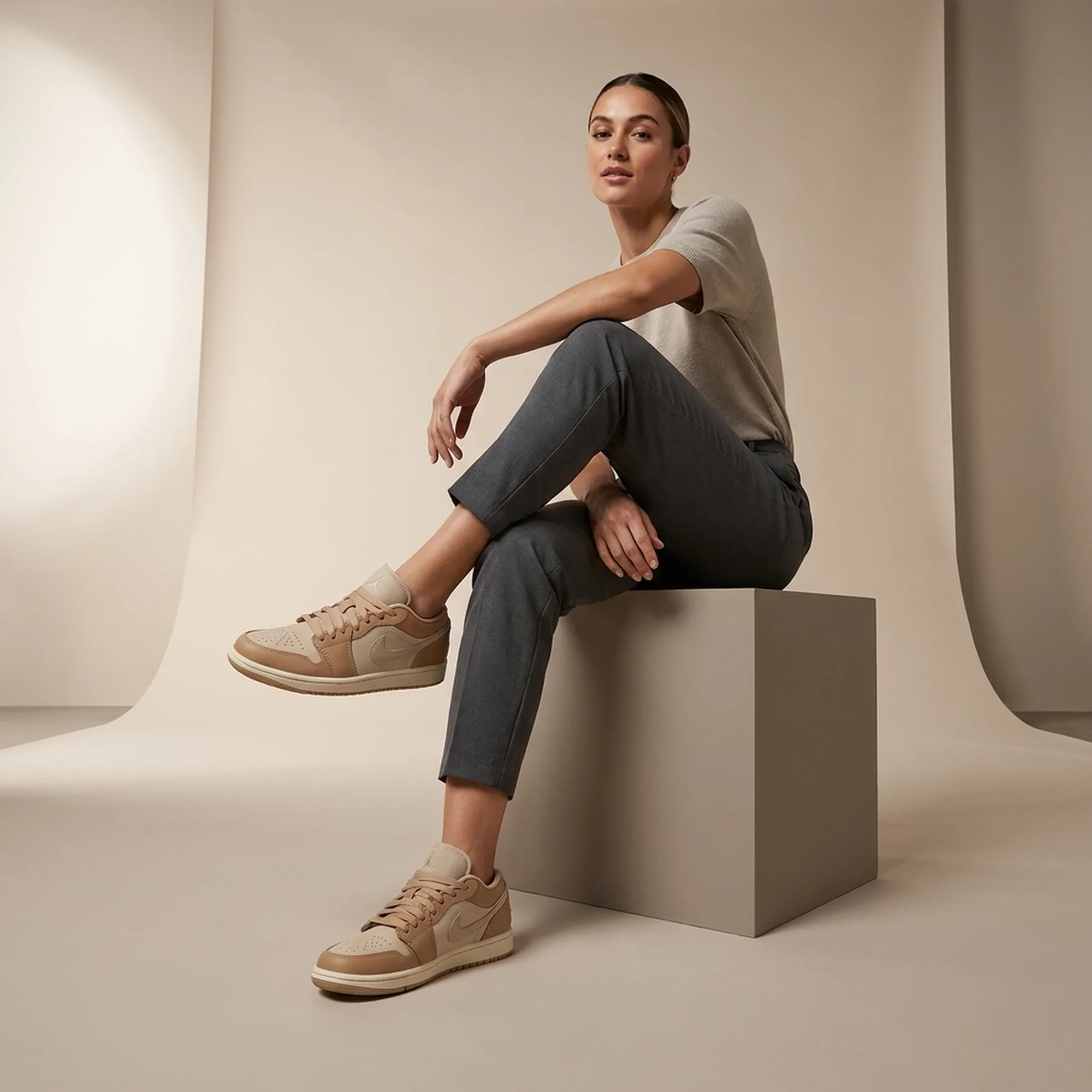 Кросівки жіночі Nike Wmns Air Jordan 1 Low 'Rattan'
