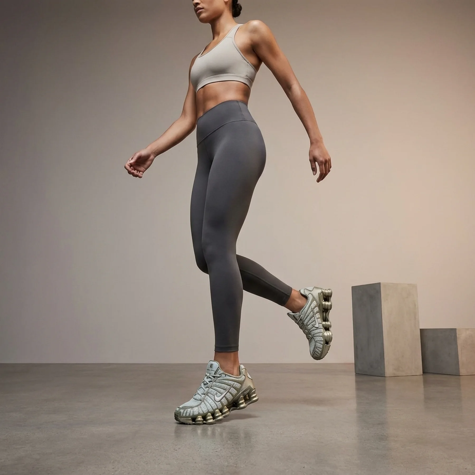 Кросівки жіночі Nike Wmns Shox TL 'Light Army'