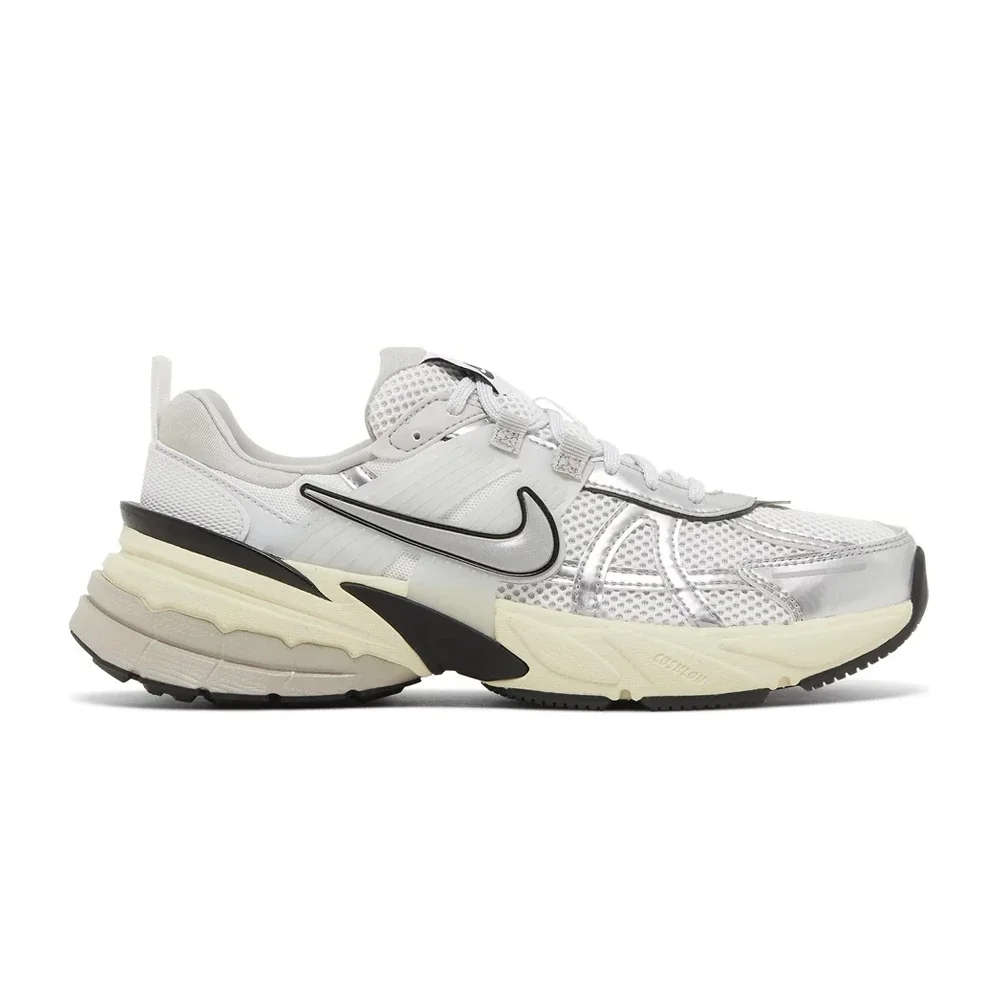 Кросівки жіночі Nike Wmns V2K Run 'Summit White'