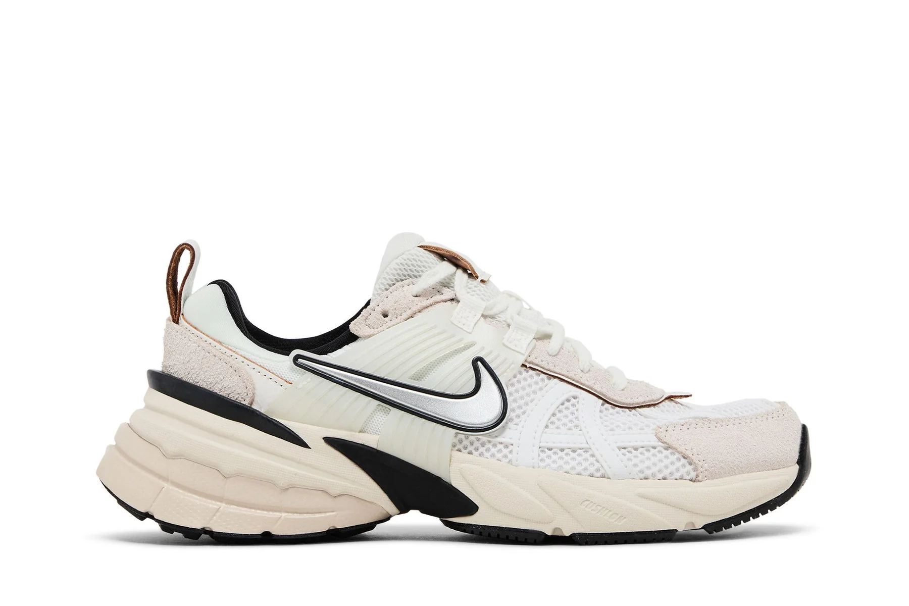 Кросівки жіночі Nike Wmns V2K Run 'White Light Orewood Brown'