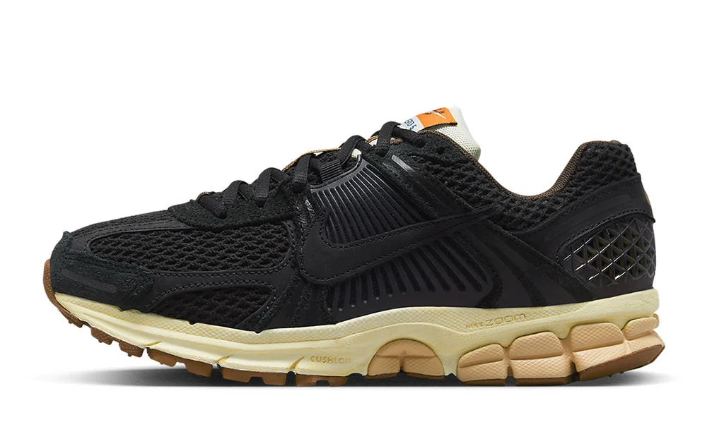 Кросівки жіночі Nike Wmns Zoom Vomero 5 'Black Sesame'