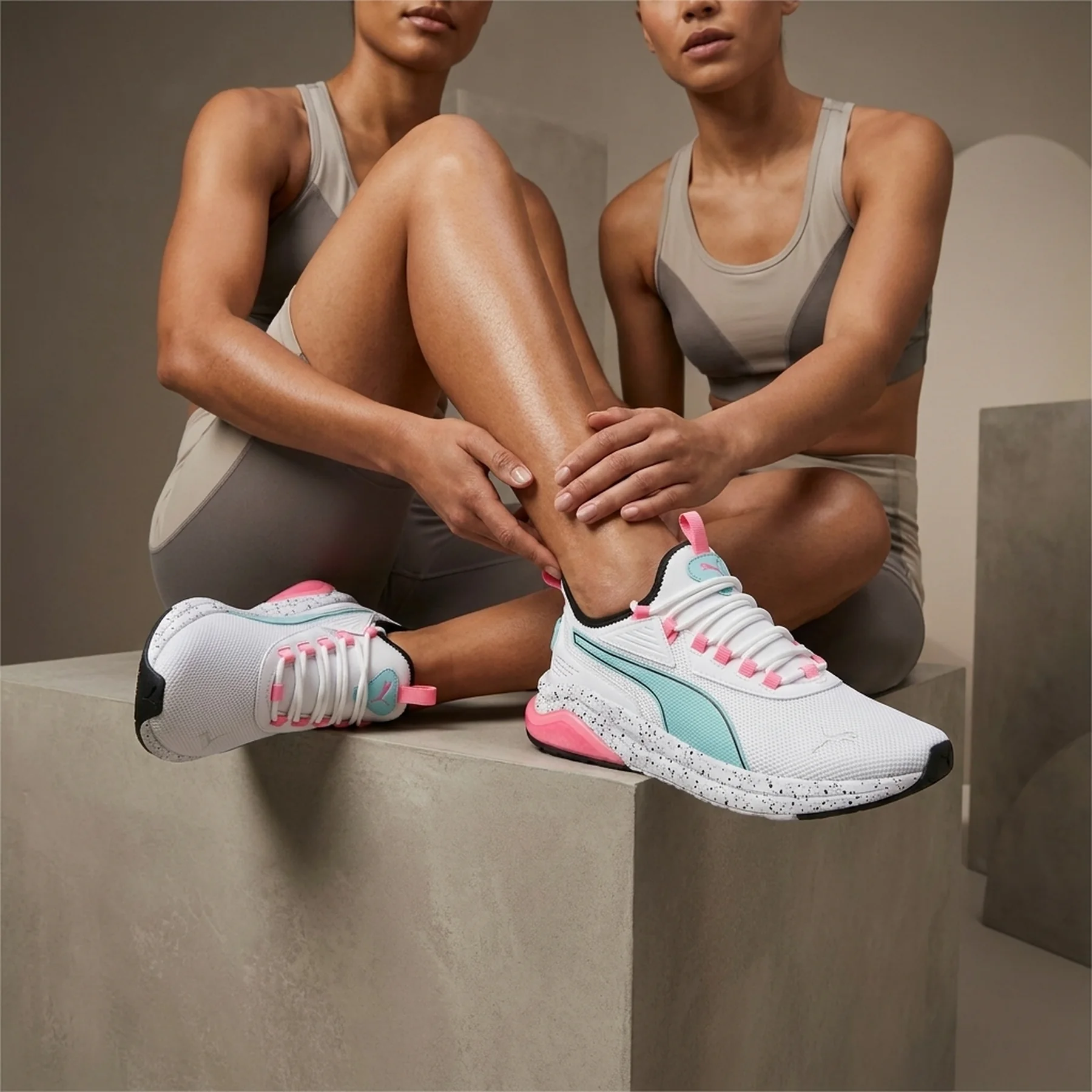 Кросівки жіночі Puma Amplifier Speckle (399145-05)