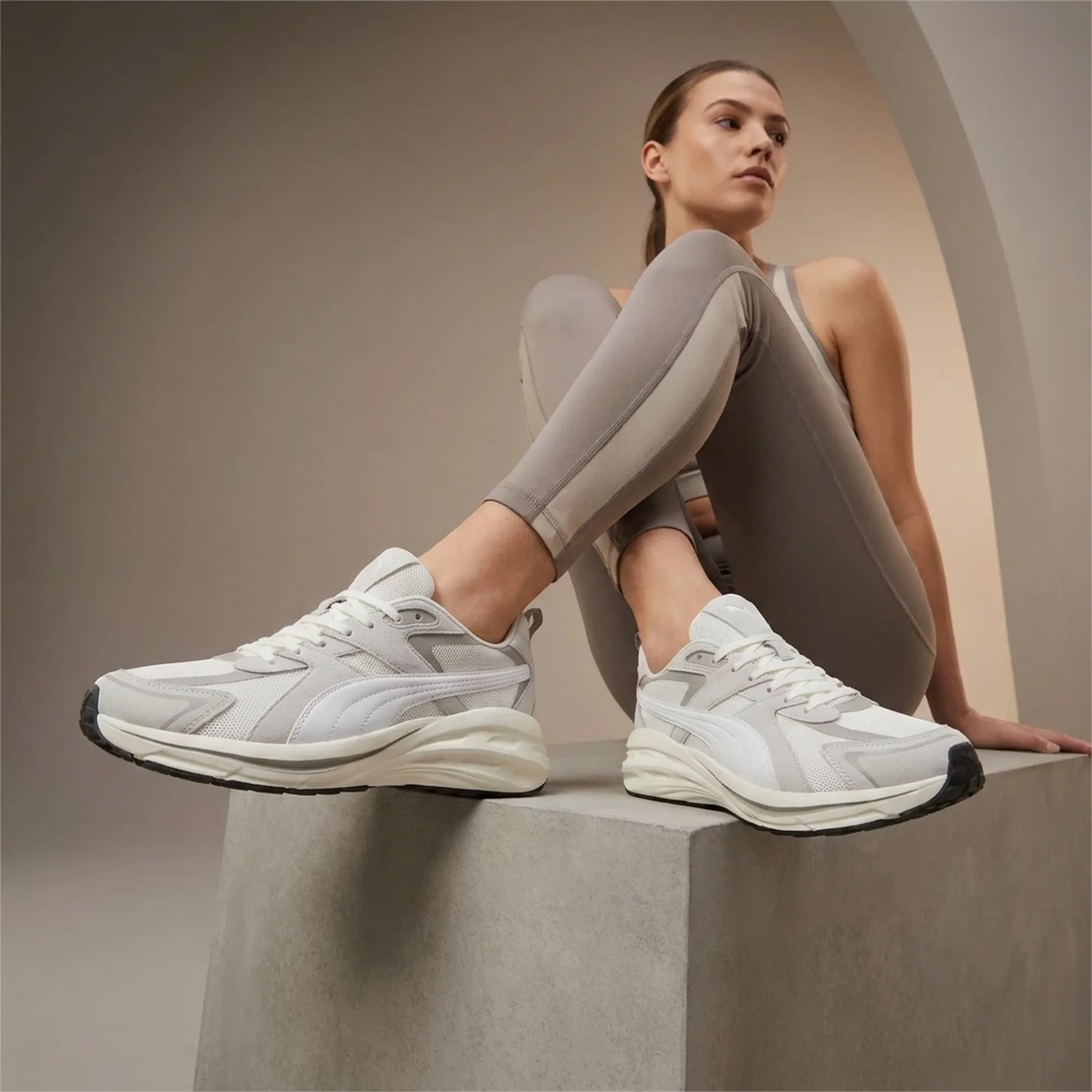Кросівки жіночі Puma Hypnotic Ls (39529503)