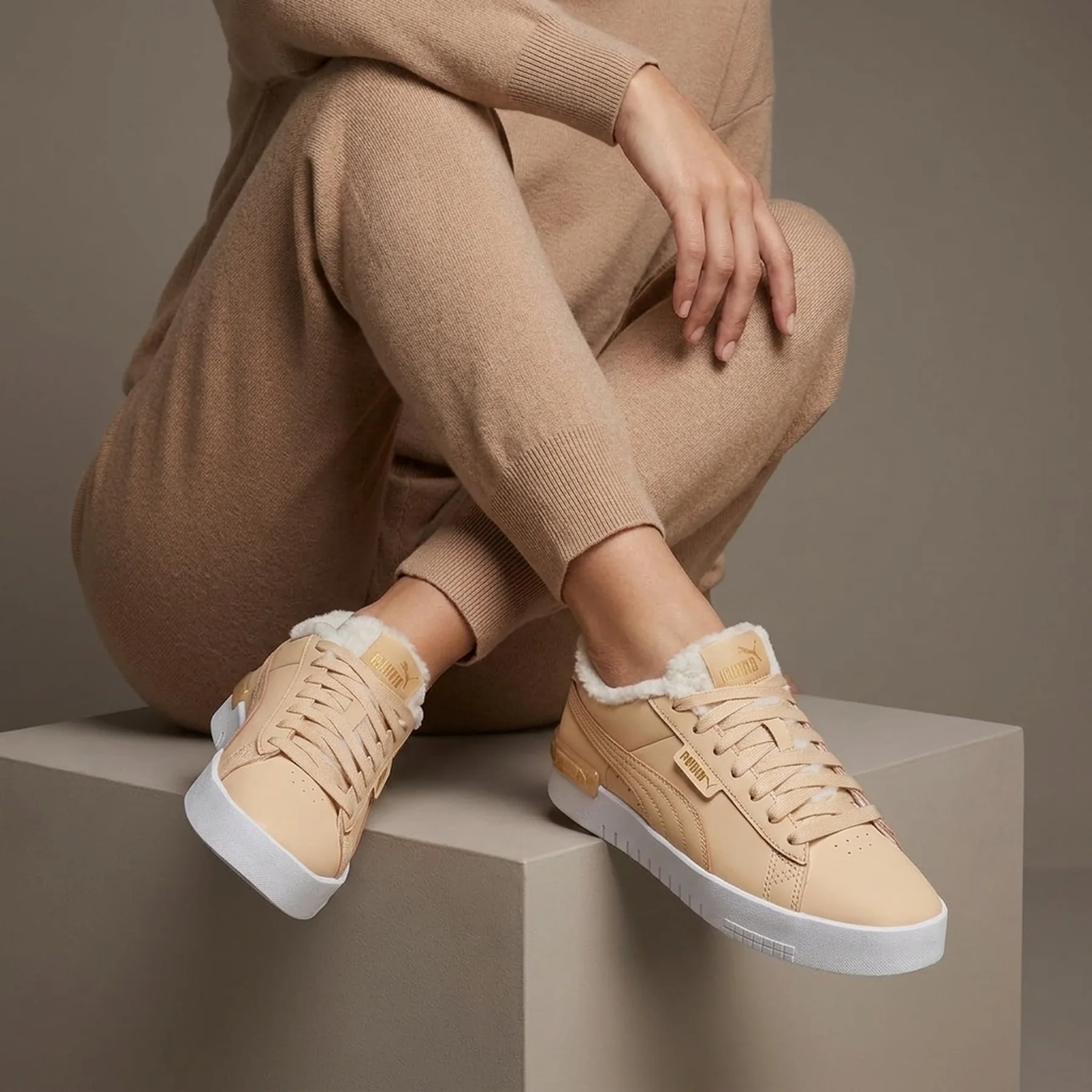 Кросівки жіночі Puma Jada Teddy Ws Beige (382703-02)