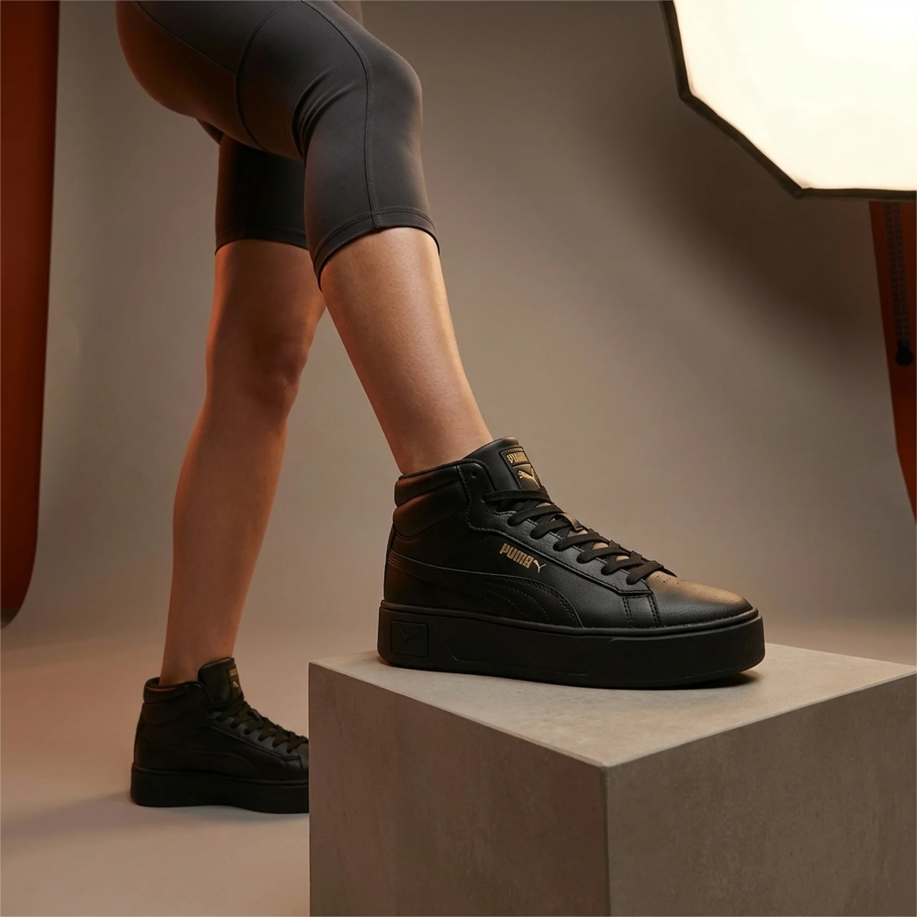 Кросівки жіночі Puma Karmen Ii Idol Mid Black (397463-02)
