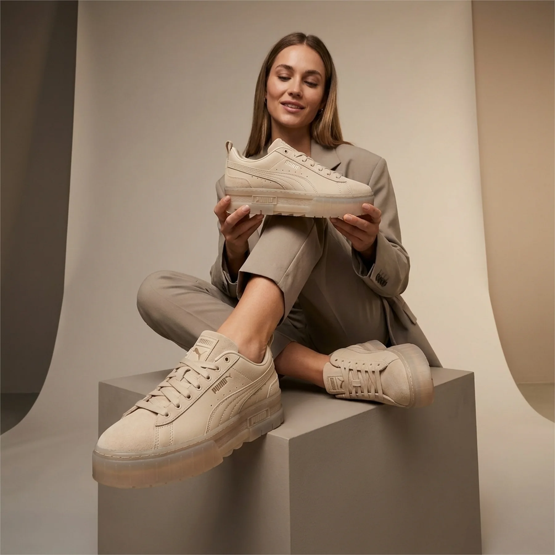 Кросівки жіночі Puma Mayze Mono Beige (383991-03)