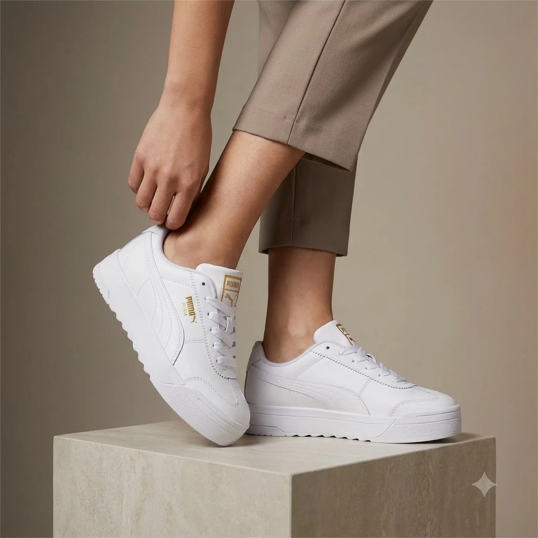 Кросівки жіночі Puma Roma Feminine Wns (398609-01)