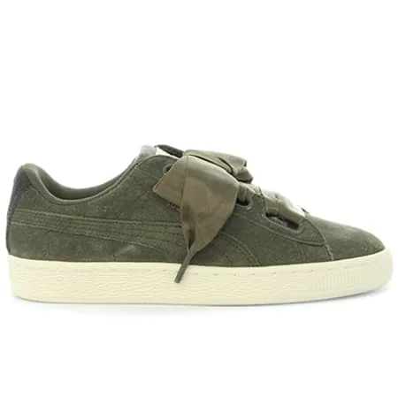 Кросівки жіночі Puma suede heart VR
