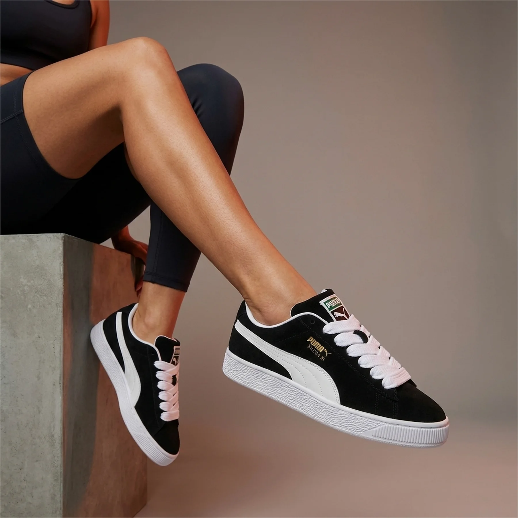 Кросівки жіночі Puma Suede XL