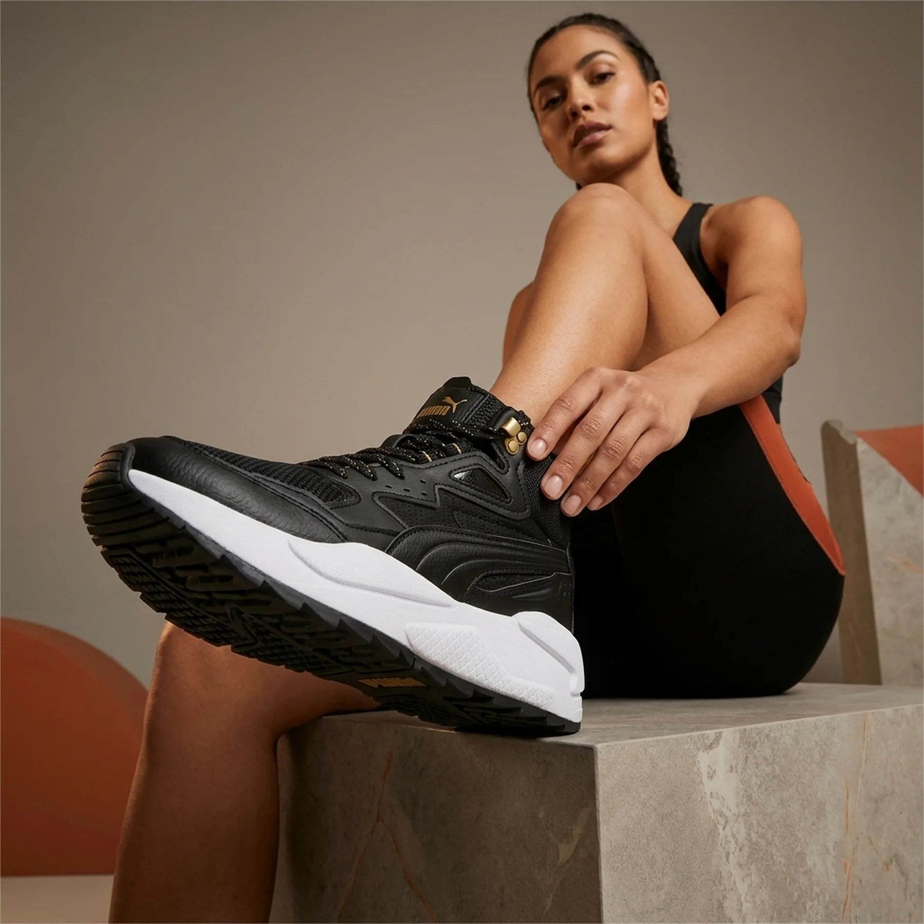 Кросівки жіночі PUMA X-RAY Speed MID WTR