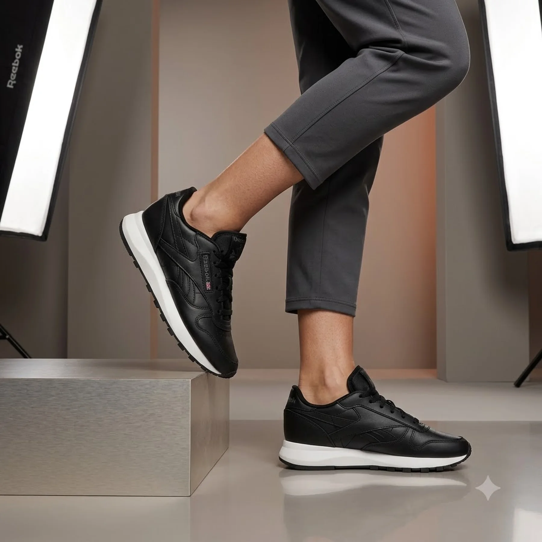 Кросівки жіночі Reebok Classic Leather (GW9704)