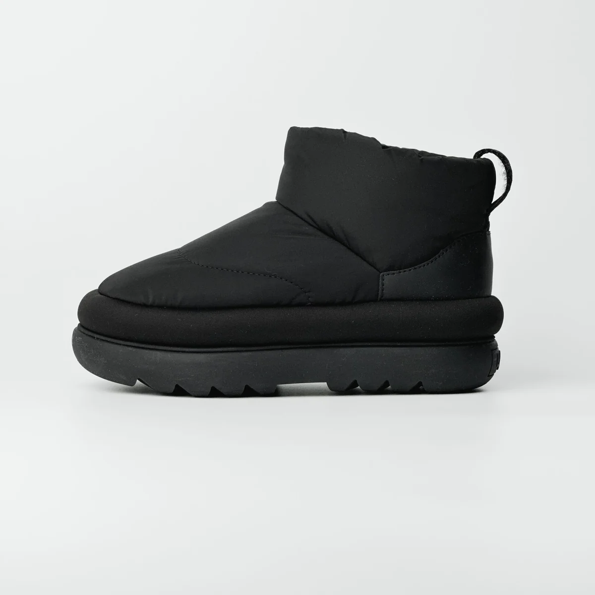 Кросівки жіночі Ugg Classic Maxi Mini Boot Black (1132017)
