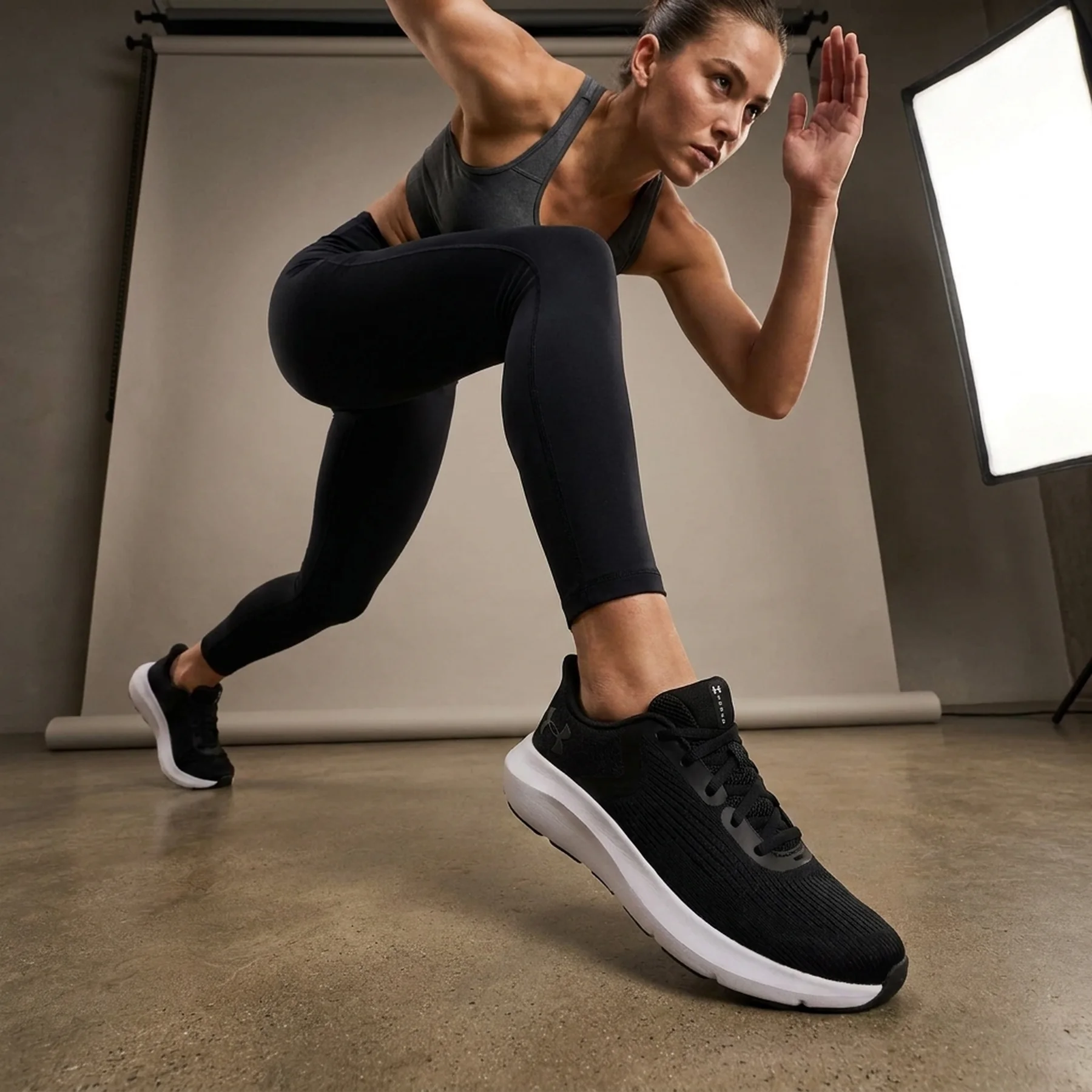 Кросівки жіночі Under Armour Charged Rogue 5 (3028262-001)