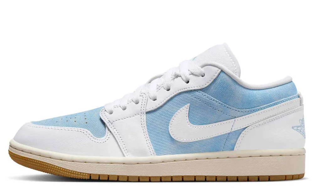 Кросівки жіночі Wmns Air Jordan 1 Low SE 'Denim Worn Blue'