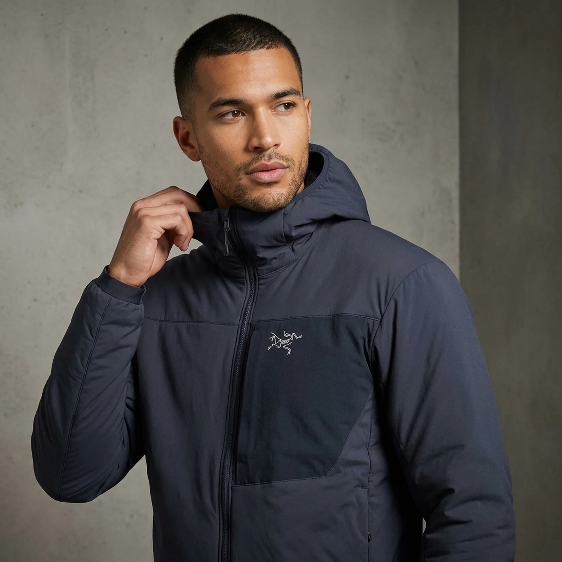 Куртка Arc'teryx Men' Proton Lt Hoody In Black Sapphire