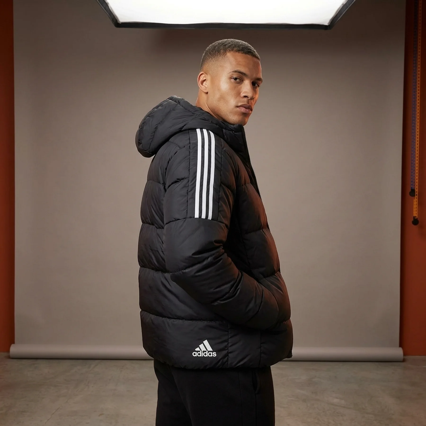 Куртка чоловіча Adidas Essentials Midweight (GT9141)
