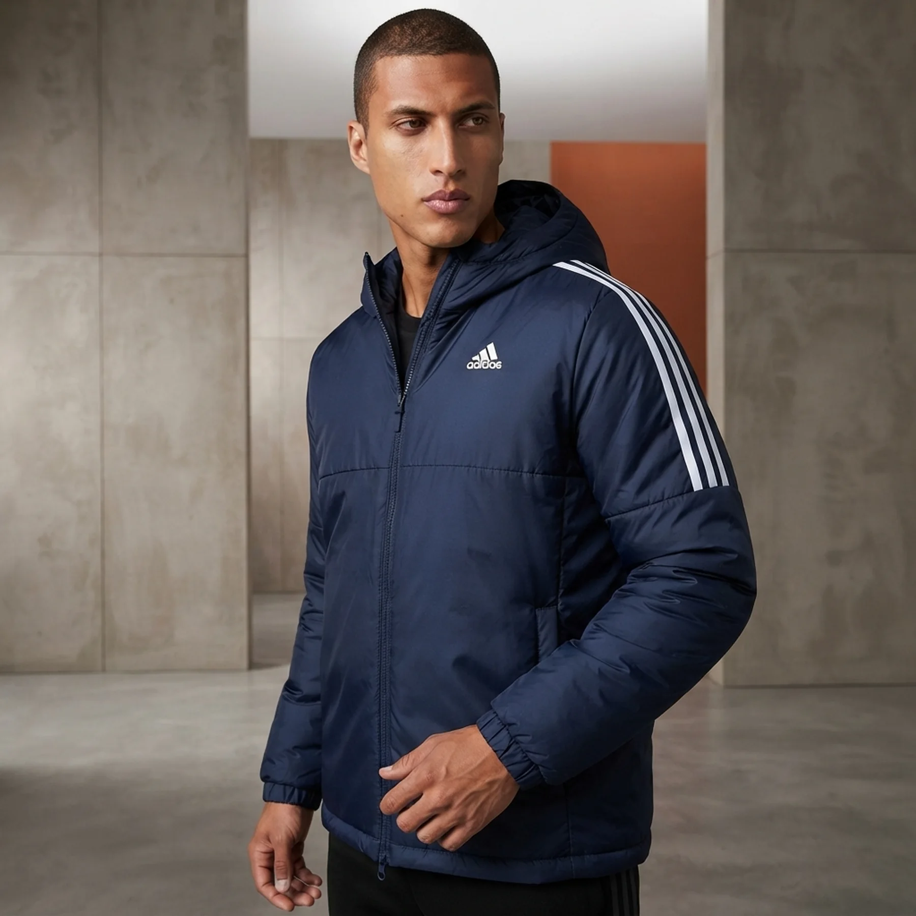 Куртка чоловіча Adidas Men's Hiking Essentials Insulated (GT9165)