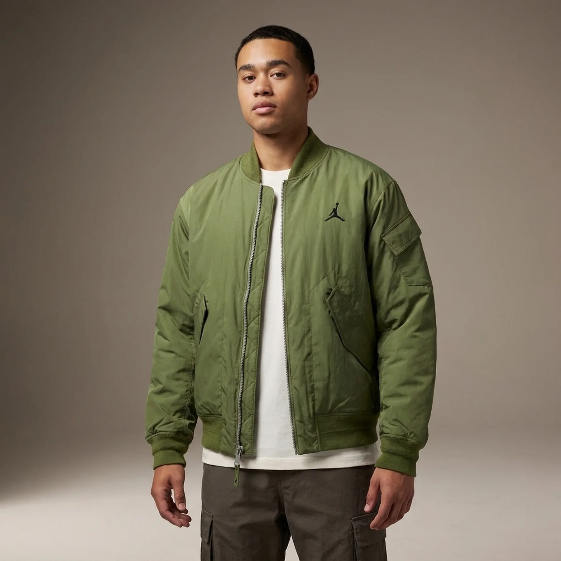Куртка чоловіча Jordan Essentials Green (FB7316-340)