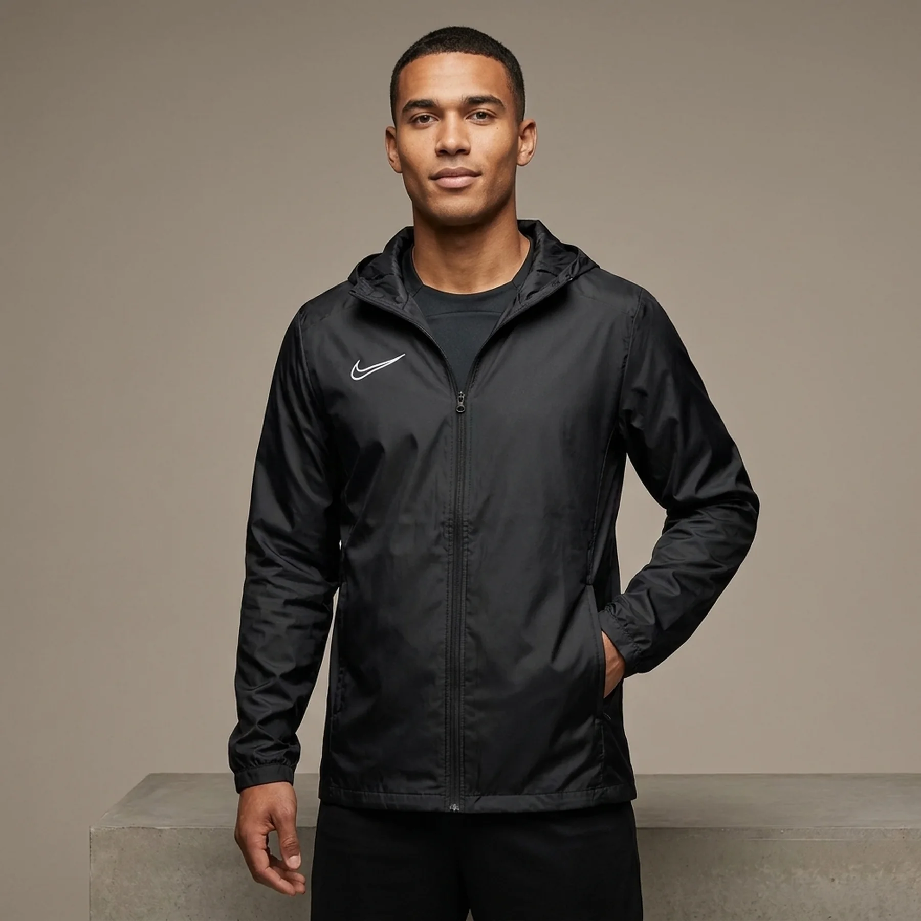 Куртка чоловіча Nike Academy 25 Rain Jacket (FZ9858-010)
