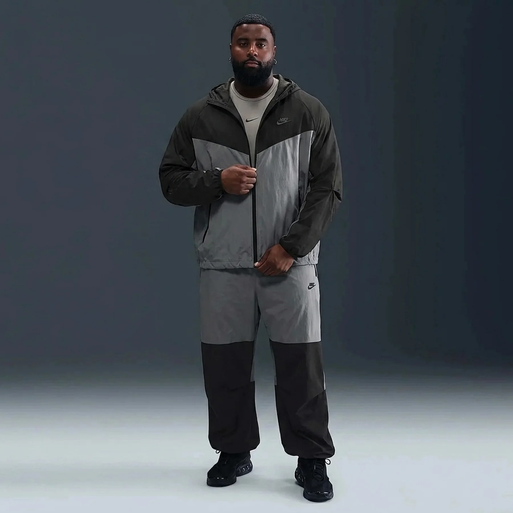 Куртка чоловіча Nike Sportswear Tech Woven Jacket (HM7151-065)