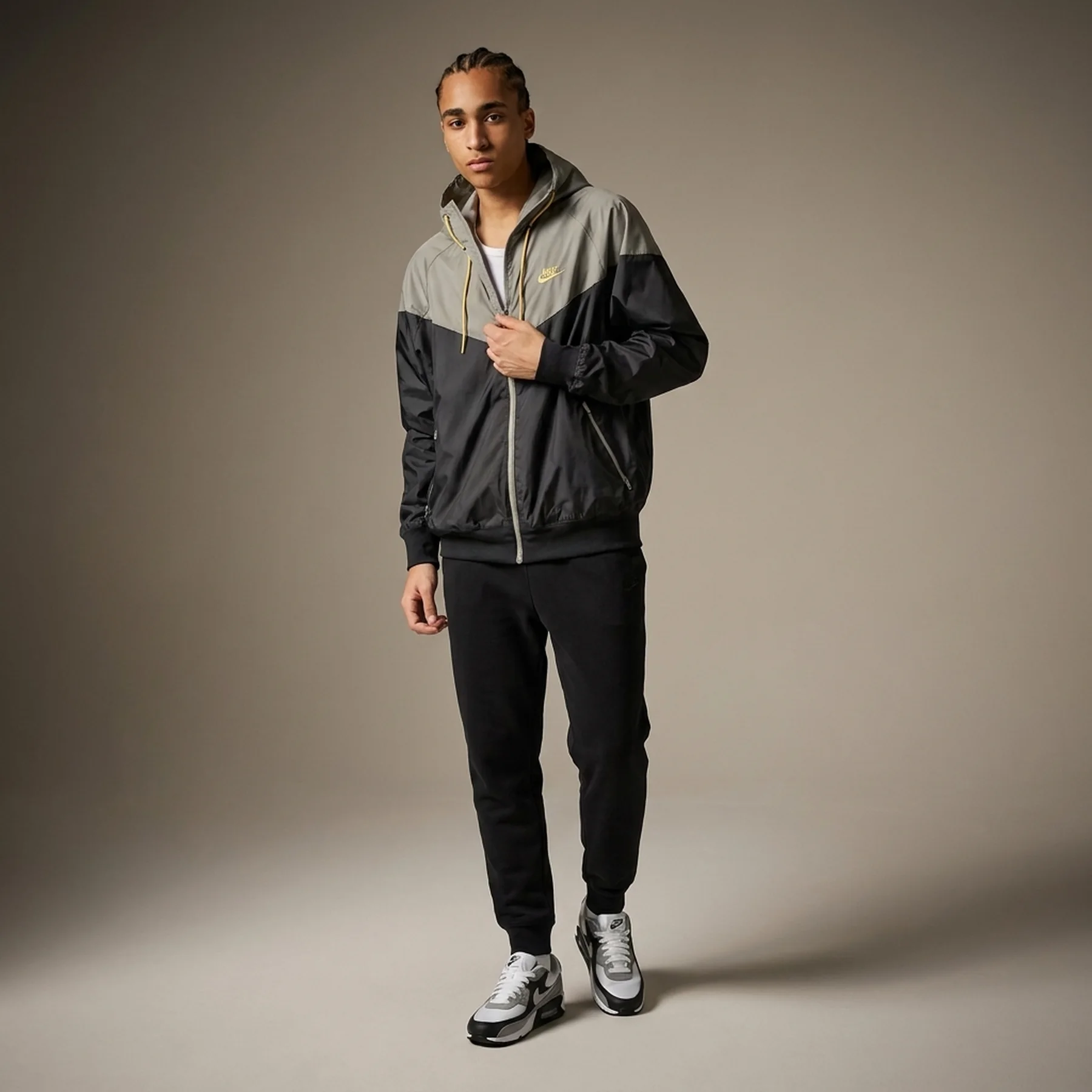 Куртка чоловіча Nike Sportswear Windrunner (DA0001-017)