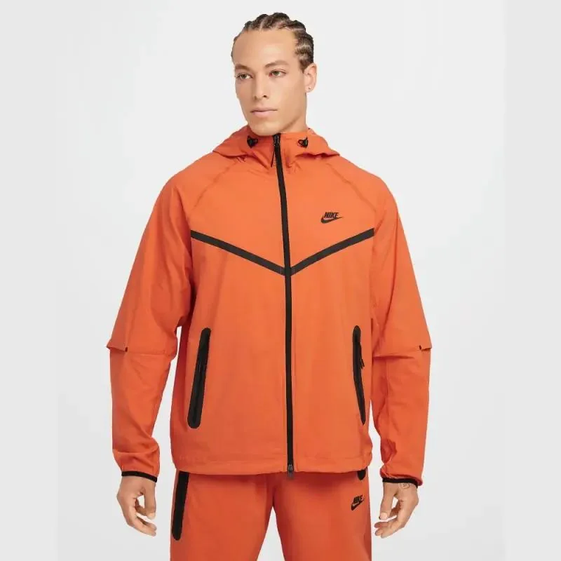 Куртка чоловіча Nike Tech Woven (HM7151-846)