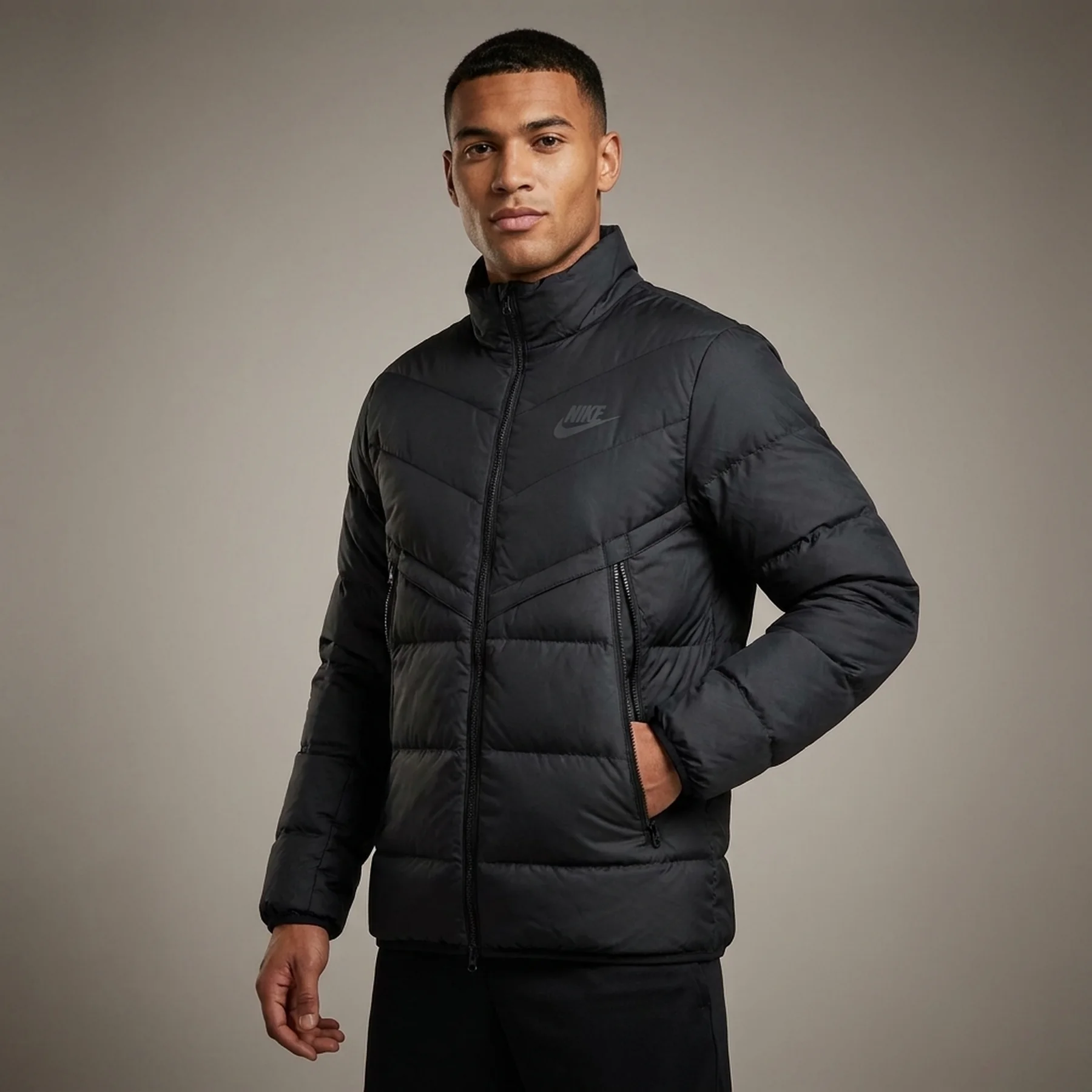 Куртка чоловіча Nike Therma-Fit Repel Sideline Soccer Jacket (FB6336-010)