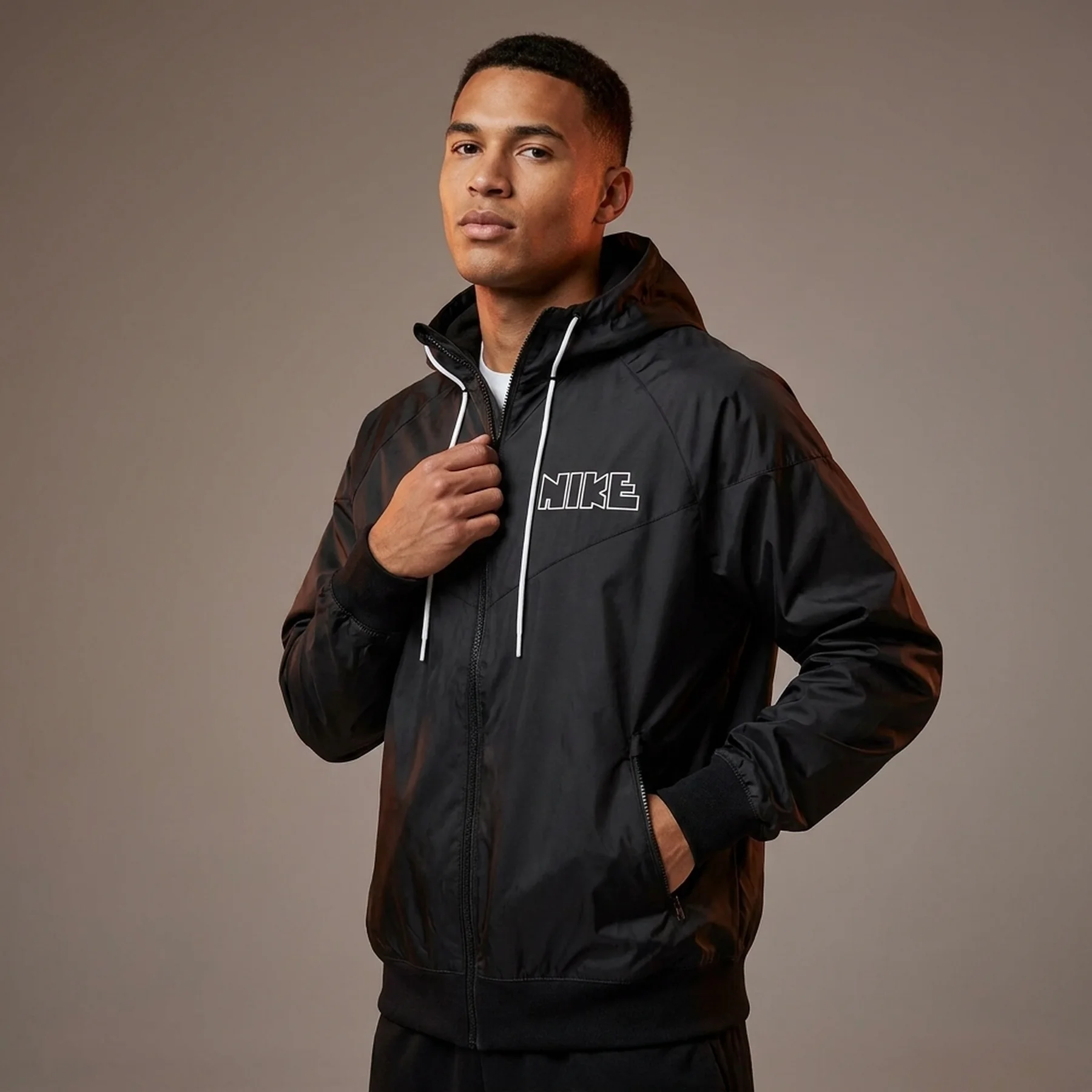 Куртка чоловіча Nike Windrunner (DX0694-010)