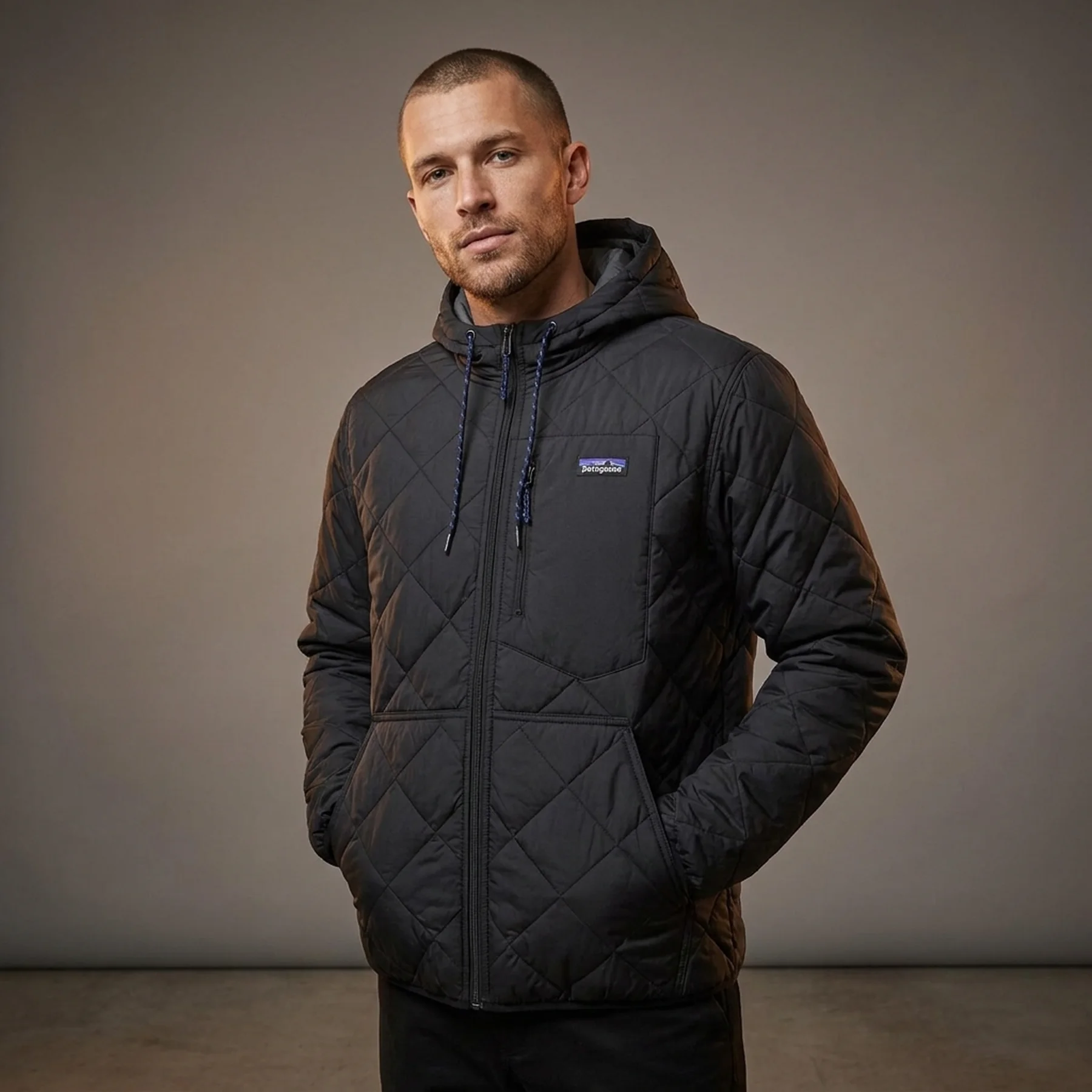 Куртка чоловіча Patagonia Diamond Quilted Bomber Hoody Black (BLK27610)