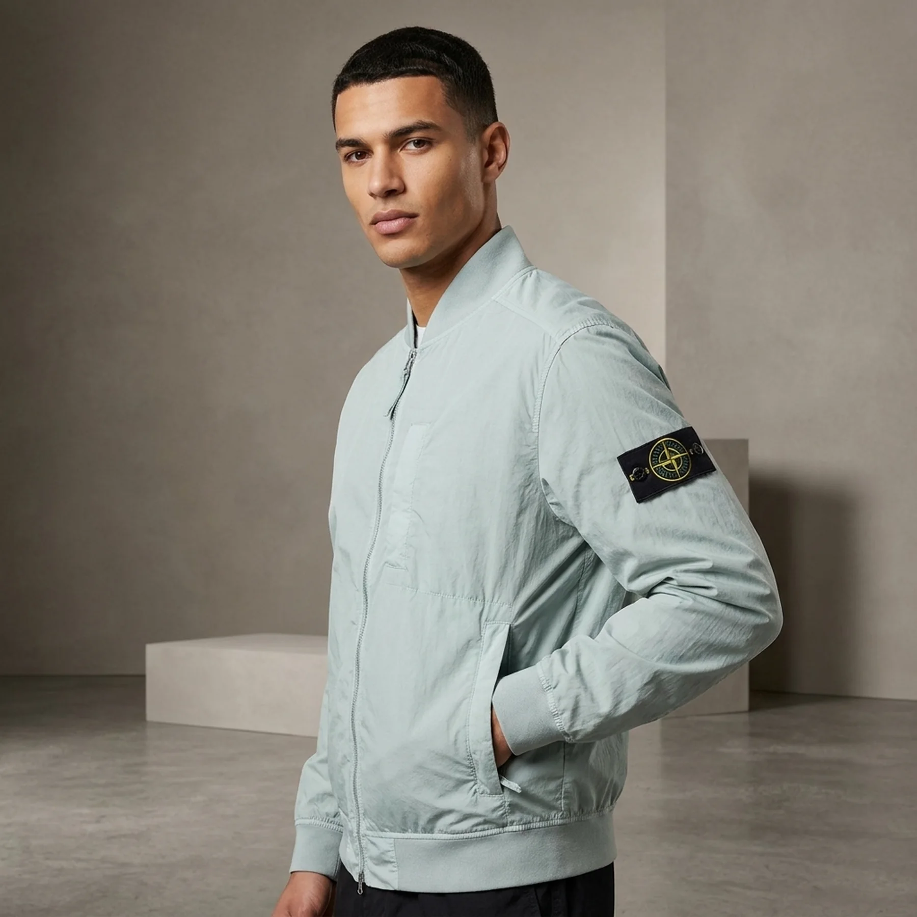 Куртка чоловіча Stone Island Logo Patch Zip Up Bomber Jacket Pczec