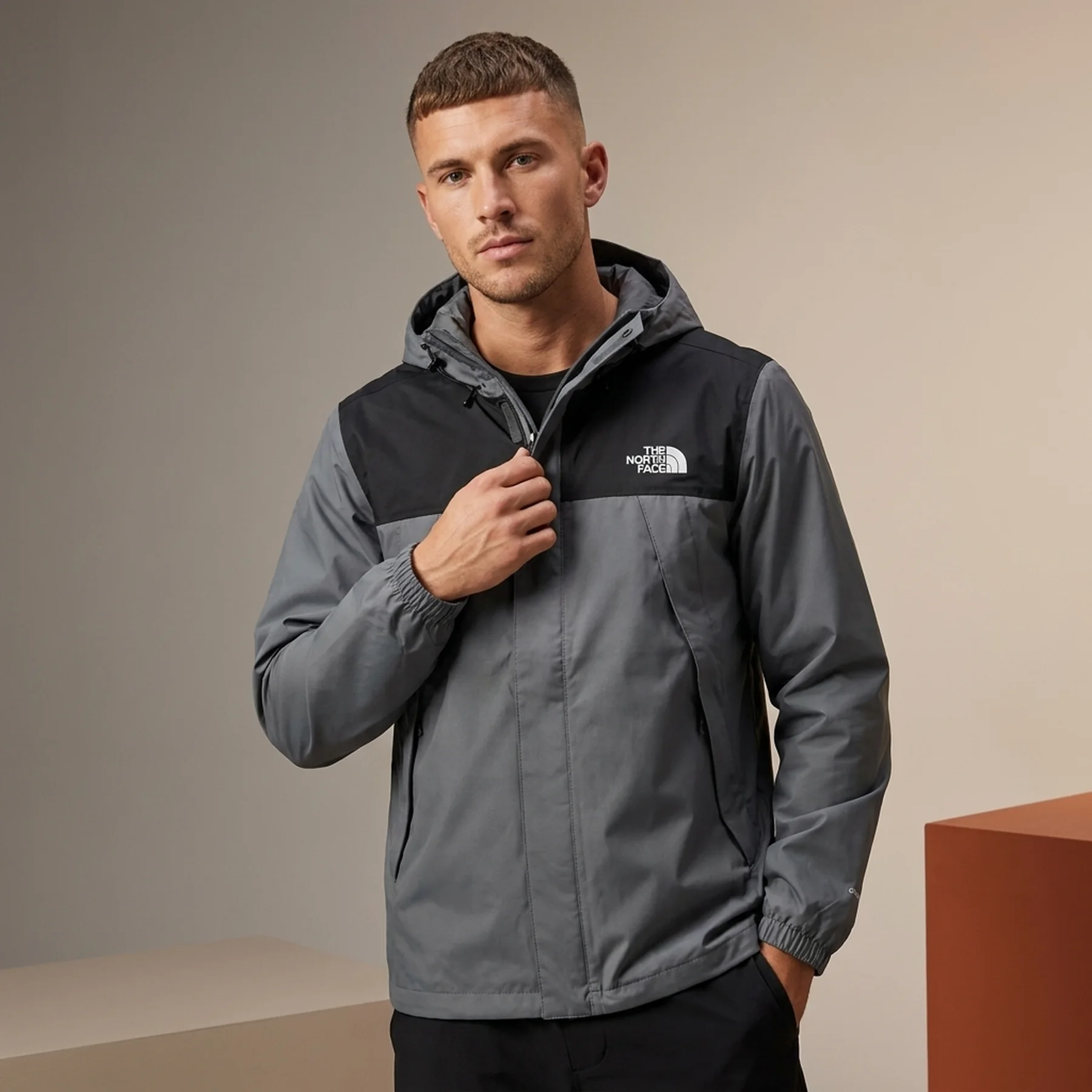 Куртка чоловіча The North Face Antora Grey/Black (NF0A7QEYC6B)